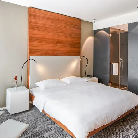 Legere Luxembourg Hotel 4*