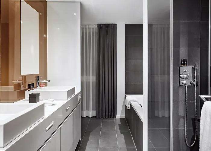 Legere Luxembourg Hotel